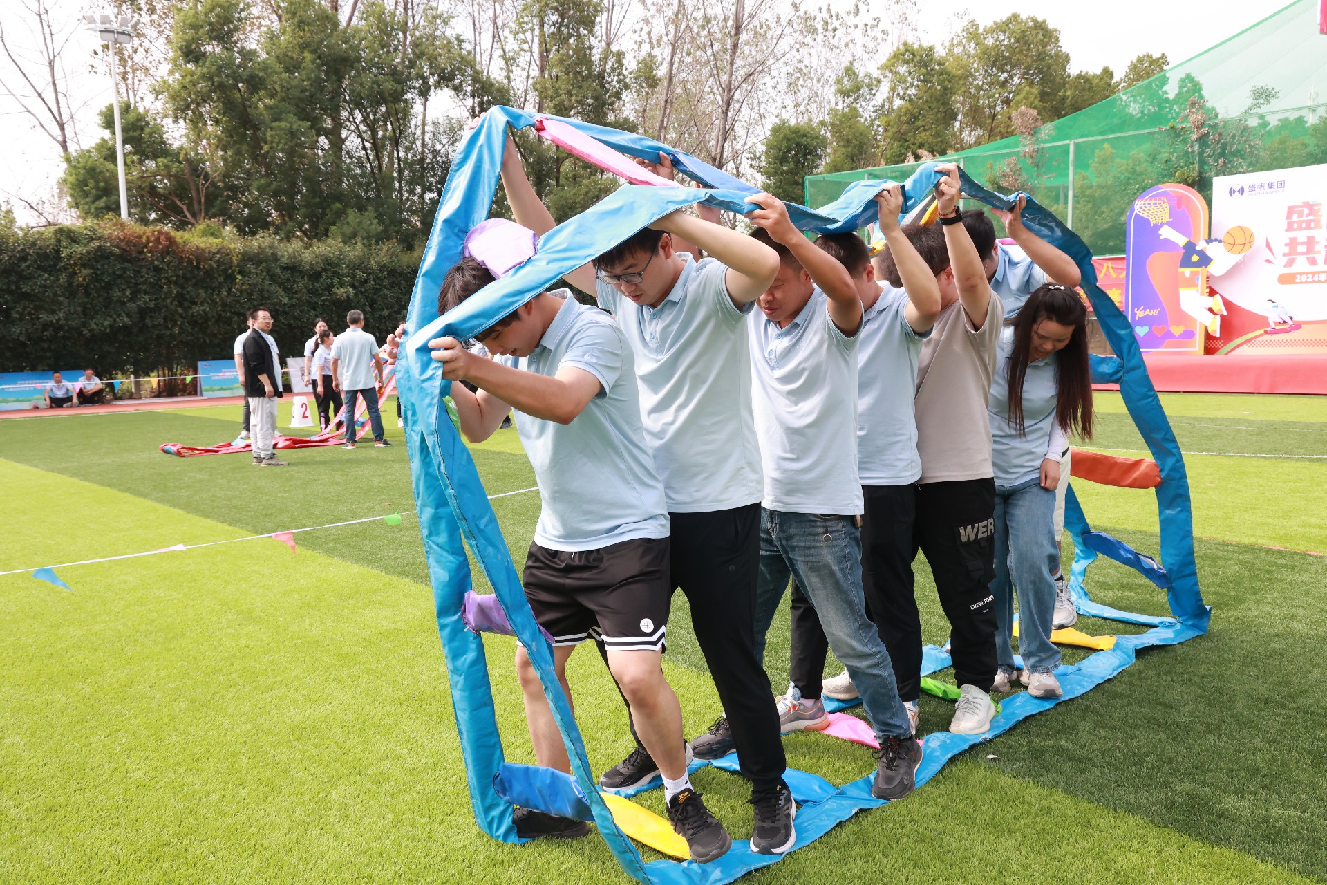 1728889722111492.jpg 1728889722111492.jpg